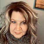 Lorrie North's Instagram, Twitter & Facebook