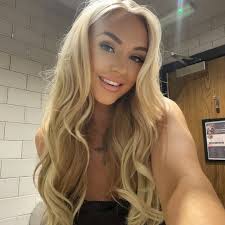 jade_ec2 wearing our curly clip in hair extensions in 22inch. Gorgeous ✨  Pop in shop today 10-5pm or order online. Link in Bio. Need a colour match?  Send us a few pictures