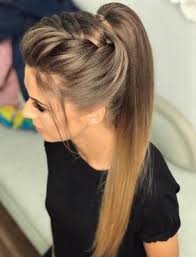 Chi ha i capelli lunghi fino alle spalle può facilmente riprodurre il raccolto a banana anni 60. 56 Idee Su Capelli Capelli Idee Per Capelli Acconciature