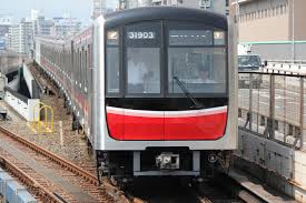 地下鉄 ： ◯東京メトロ銀座線 虎ノ門駅下車 ７号出口から北へ徒歩１分 ◯東京メトロ千代田線・日比. ãªã«ã‚ã®åœ°ä¸‹é‰„ è»Šä¸¡ 31ç³»