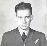 ww2 RCAF Pathfinder crew F/Lt W A Roberts