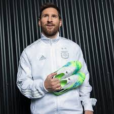 He is considered one of the best basketball players and the richest nba player in 2020. Top 10 Richest Footballers In The World In 2020 In Pictures