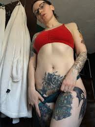 Bettie Bondage - Free nude pics, galleries & more at Babepedia