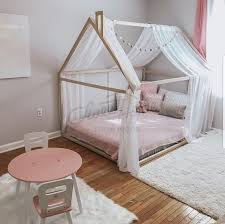 Lit Montessori Lit De Maison Lit Pour Enfants Lit Pour Tout Petits Lit D Enfant Lit En Bois Li In 2020 Toddler Bed Frame Diy Toddler Bed House Frame Bed