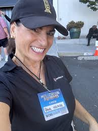 Dana Heckler's Instagram, Twitter & Facebook