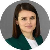 Adam Szpak's Instagram, Twitter & Facebook