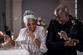 Better Together: Kimberly & Mandell's Modern Ballroom Wedding