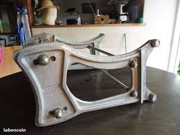 Polyamide 6 chargé fibre de verre et visserie inox. Chaise Moteur Hb A Glissieres Occasion Accastillage