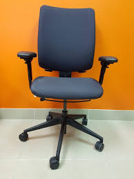 Steelcase has put an adjustment guide under each arm rest, too, and. Steelcase Crew Chair Pre Owned In Charcoal Track Office Furniture