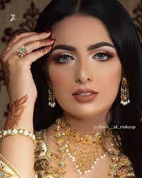 شمسة المهيري لبس اماراتي نسائي. Ø´Ù…Ø³Ù‡ Ø§Ù„Ù…Ù‡ÙŠØ±ÙŠ Ù…ØµÙ…Ù…Ø© Ø§Ù„Ø§Ø²ÙŠØ§Ø¡ Ø§Ù„ØªØ±Ø§Ø«ÙŠÙ‡ Ø§Ù„Ø§Ù…Ø§Ø±Ø§ØªÙŠÙ‡ Ø§Ù„Ø§ÙˆÙ„ÙŠ ÙÙŠ Ø§Ù„Ø§Ù…Ø§Ø±Ø§Øª ÙˆØ§Ù„Ø®Ù„ÙŠØ¬ Ø¨ÙˆØªÙŠÙƒ Ø´Ù…Ø³Ù‡ Ø§Ù„Ù…Ù‡ÙŠØ±ÙŠ Wedding Hair And Makeup Fashion Makeup Face Yoga Facial Exercises
