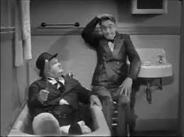 Ollie en devient fou : Les Cascades De Laurel Et Hardy Youtube