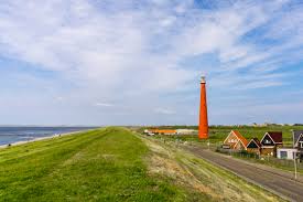 Com 32 km de comprimento, este dique foi concluído em 1932 e por ele. Papel De Parede Panorama Mar Agua Costa Areia Grama Ceu Campo Estrada Torre Farol Horizonte Paises Baixos Baliza Holanda Nuvem Arvore Pastagem Marinho Noordholland Nl Kust Marco Aviao Nederland Dia Pradaria