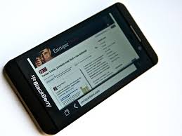 Mirip dengan google play store, namun bedanya aplikasi ini menyediakan aplikasi atau game secara full version tanpa perlu membayarnya alias gratis. Blackberry Z10 Wikipedia Bahasa Indonesia Ensiklopedia Bebas