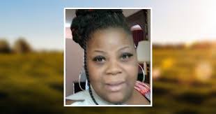 Denise Croom's Instagram, Twitter & Facebook