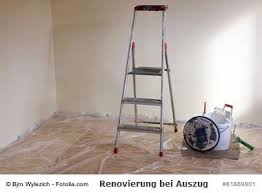 Hat also beispielsweise ein mieter seine gesamte wohnung pink und neongrün gestrichen, kann der vermieter verlangen, dass der mieter die wohnung vor seinem auszug entweder weiss streicht oder sich an den kosten der renovierung beteiligt. Renovierung Bei Auszug Schonheitsreparaturen Co