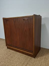 27.5 wide x 16 deep x 18.25 inches high all pieces of furniture can be had in what we call restored vintage condition. Mid Century Modern Lane Record Cabinet C 1966 Epoch