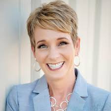 Excited to share that I've joined Illinois-based marketing firm SURFACE 51  as chief operating officer. My business partner al fleener and this team  are exceptional branding pros who listen, develop…