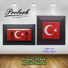Turk Bayragi Ay Yildiz Ahsap Cerceveli Dikdortgen Ve Kare Ahsap Cerceveli Turk Bayragi Hediyelikesya Promosyonbaski Ha Cerceve Kurumsal Hediyeler Bayrak