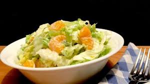 Eisbergsalat Mit Mandarinen Zu Faul Zum Kochen Eisbergsalat Eisbergsalat Rezept Lebensmittel Essen