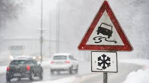 Halber Tacho Abstand Reicht Bei Schnee Und Eis Nicht In 2020 Autos Gebrauchtwagen Neuwagen