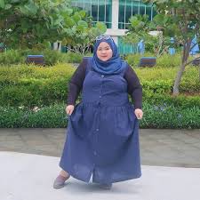 Mulai dari model cara fashion orang gemuk agar terlihat kurus, sepatu, tas, hingga berbagai macam fashion item menarik lainnya. Cek 7 Aturan Fashion Hijab Untuk Wanita Gemuk Dan Pendek Bukareview