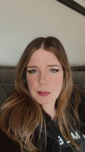 Beverly Fennimore's Instagram, Twitter & Facebook