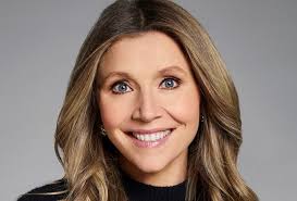 Firefly lane is an american drama streaming television series developed by maggie friedman for netflix. Firefly Lane Cast Sarah Chalke Joins Katherine Heigl Netflix Tvline