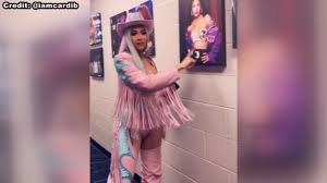 Selena gomez and cardi b are teaming up in a new collaboration that is sure to make waves. Cardi B Pays Tribute To Selena At Rodeo Houston And Please Me Video Abc13 Houston