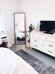 89 Popular Bedroom Paint Colors That Give You Positive Vibes 61 Bedroom Interior Small Bedroom Interior Cozy Apartment Decor