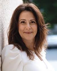 Lucia Berman's Instagram, Twitter & Facebook