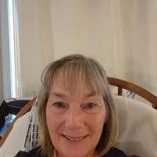 Sally Rubenstein's Instagram, Twitter & Facebook