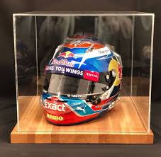 Absolutely loved max's 2020 helmet design especially the lion on the top. Max Verstappen S Helmet Should Yield A Considerable Amount Techzle