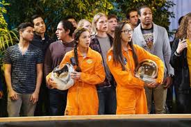 Jake paul, one of the stars of bizaardvark, is leaving the disney channel series, which is currently airing its second season. Bizaardvark Cast Shares Fun Facts 4 Hats And Frugal