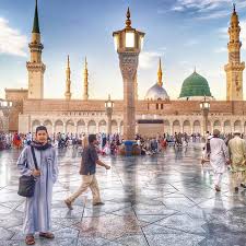 Hambamu telah datang menyambut panggilan mu ya tuhan, hamba mu datang menyambut panggilan mu. Gambar Momen Indah Di Haramain Madinah Mekkah
