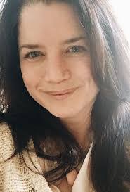 Michele Hirsch's Instagram, Twitter & Facebook