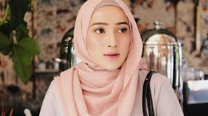 Check spelling or type a new query. Model Kerudung Pashmina Kekinian Untuk Para Hijabers Milenial Harapan Rakyat Online