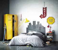 Chevet berna en bois massif avec 2 tiroirs. Chambre Ado Fille Garcon New York Londres Rock Cote Maison