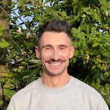 Meet our yoga trainers at Orgainc Yoga & Wellbeing