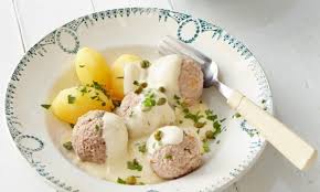 Konigsberger Klopse Original Mit Kapern Sardellen Chefkoch De Rezepte Rezept Konigsberger Klopse Konigsberger Klopse