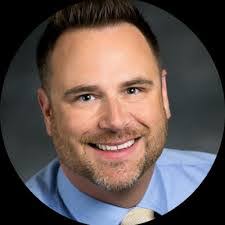 Kyle Dewalt's Instagram, Twitter & Facebook