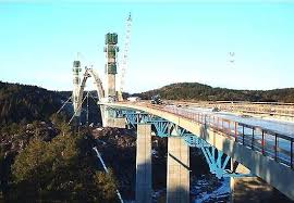 Construction began in 1939 and 15 june 1946 it opened. Svinesund Road Bridge Sweden Norway Verdict Traffic