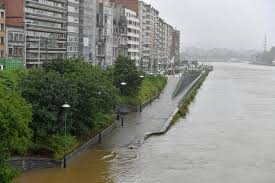 B) inondation des ventricules, inondation ventriculaire. Inondations En Wallonie Liege Sous Haute Surveillance Le Bilan S Alourdit Au Moins Cinq Morts Direct Le Soir