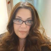 Erica Munro's Instagram, Twitter & Facebook