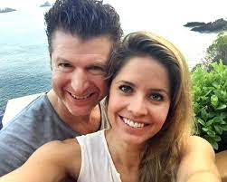 Stavast worked as a pit reporter on both speed and espn broadcasts at that time. Nascar Pit Reporter Kelli Stavast Shares Proposal Ring Details