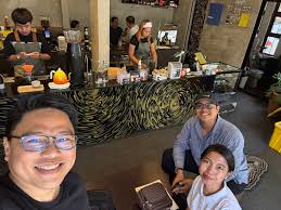 Sometimes we meet outside of the office for a change in scenery and to  enjoy good coffee. Areté Leadership @ Resonate.Coffee.