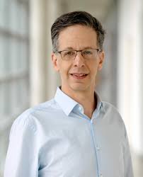 Meet the Team behind Tubulis