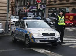 Našeho spolku veterán policie české republiky z.s. File Skoda Octavia Ii Policie Ceske Republiky Blocking A Street In Prague Jpg Wikimedia Commons