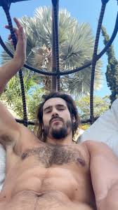 Diário Dos Famosos Nus: Só Fotos De Pênis Dos Famosos Pelados - Volumes Famosos  Nus