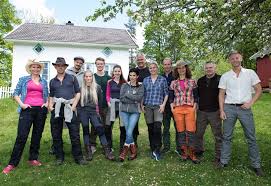 Farmen kjendis is a norwegian reality program which features celebrities competing each week on a farm mimicking the life of norwegian farmers 100 years ago. Dette Er Deltakerne I Kjendis Farmen Kampanje