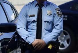 Se incorpora color azul un atributo de transmite empatía, cortesía, tranquilidad y confianza para la ciudadanía, afirmó duque. Sangre Azul Llegara A Su Fin El Uniforme Azul Claro Y ÙÙŠØ³Ø¨ÙˆÙƒ